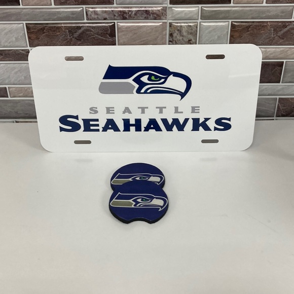 Seattle Seahawks License Plate With Cup Holder Inserts - Picture 1 of 6